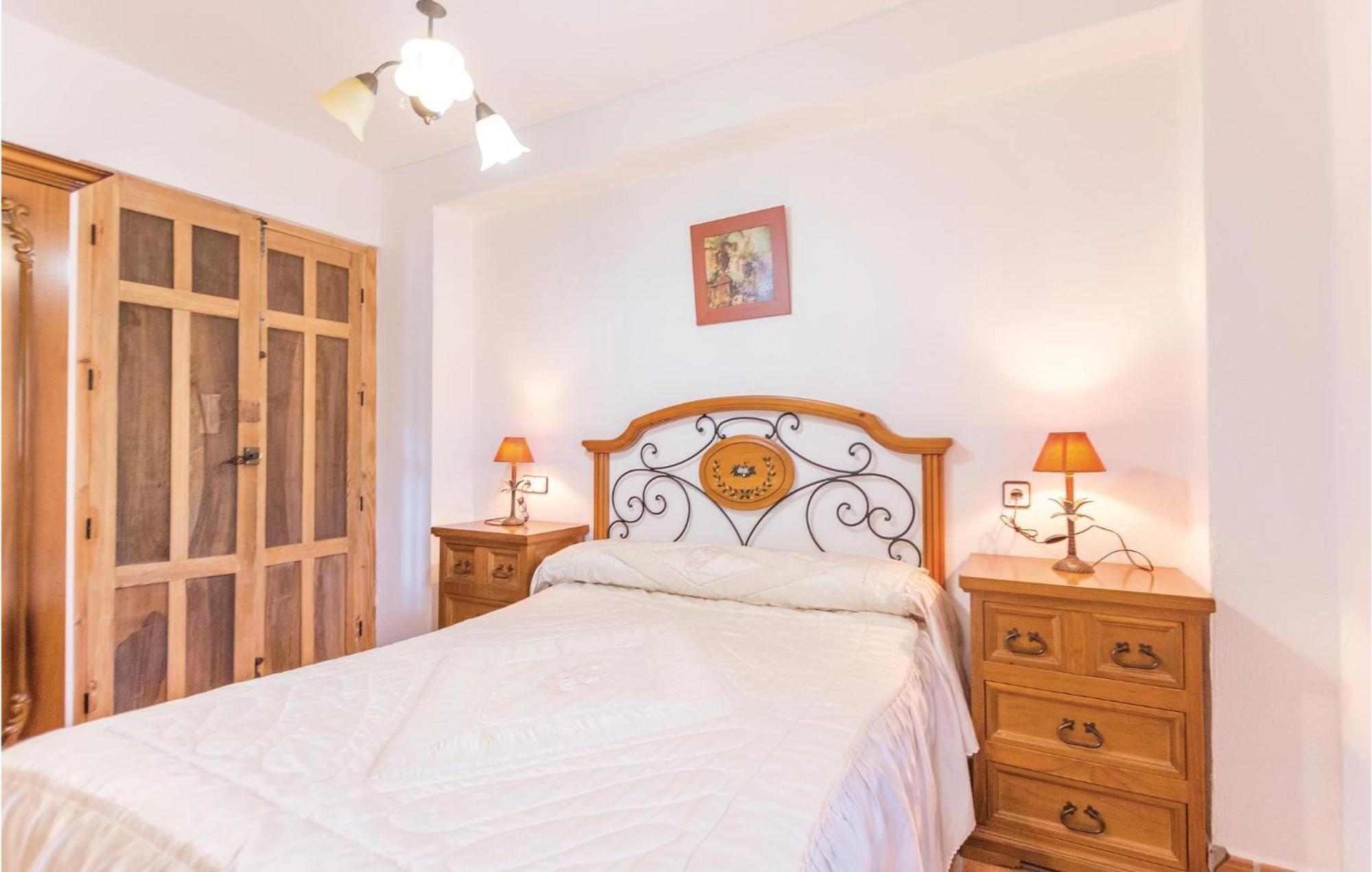 8 Bedroom Lovely Home In Iznajar Ngoại thất bức ảnh